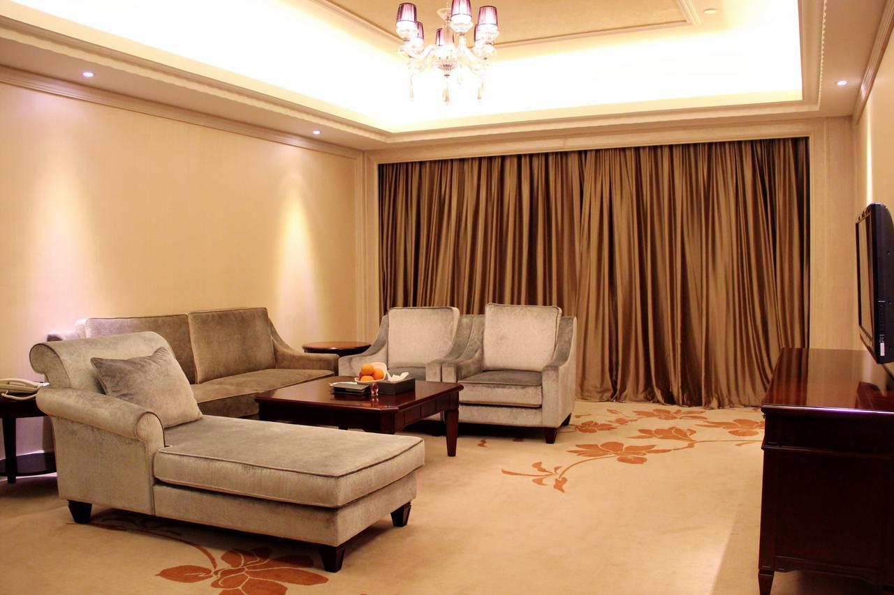 Yutong International Hotel Шаньтоу Экстерьер фото